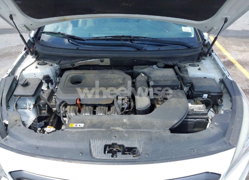 Photo 10 of 2016 Hyundai Sonata LIMITED (VIN 5NPE34AF7GH341805)