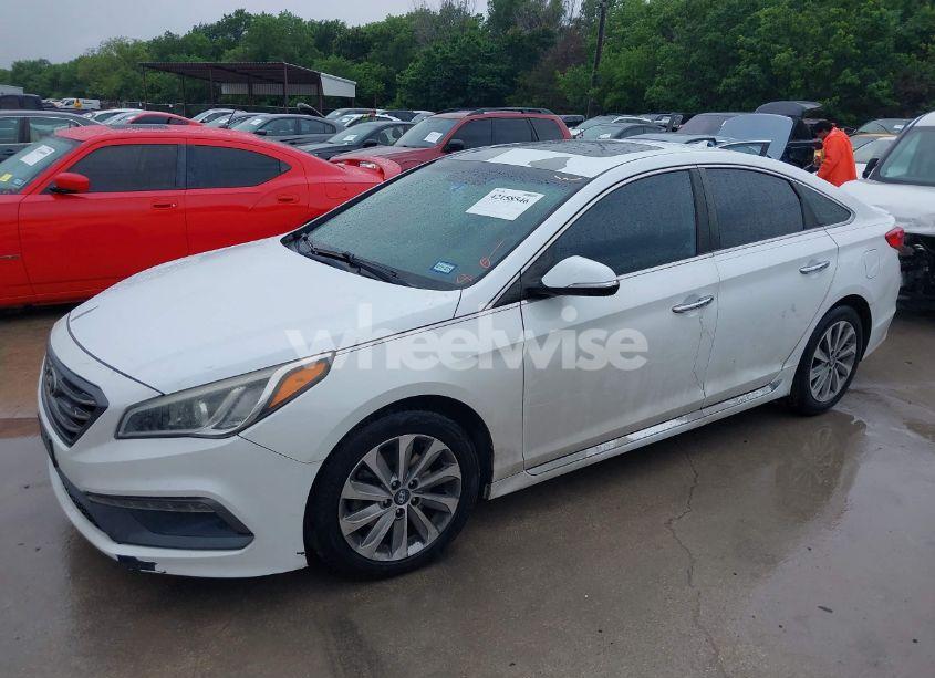 Photo 2 of 2016 Hyundai Sonata SPORT (VIN 5NPE34AF7GH349130)