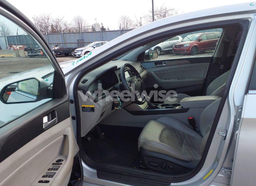 Photo 5 of 2016 Hyundai Sonata SPORT (VIN 5NPE34AF7GH376229)