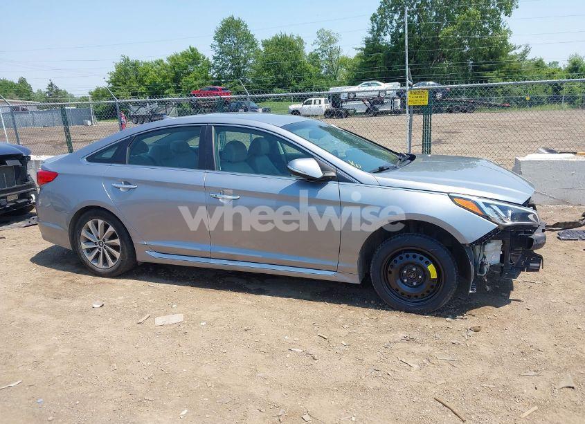 Photo 13 of 2016 Hyundai Sonata SPORT (VIN 5NPE34AF7GH391975)