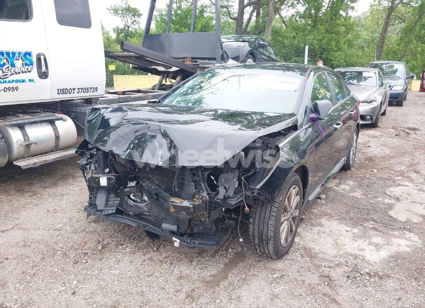 Photo 2 of 2016 Hyundai Sonata LIMITED (VIN 5NPE34AF7GH414641)