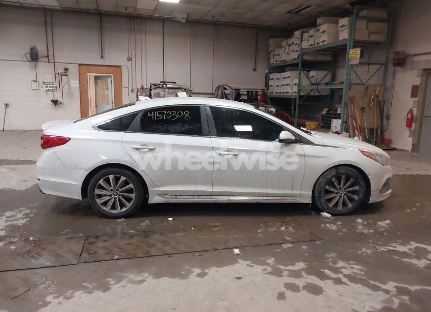 Photo 13 of 2016 Hyundai Sonata SPORT (VIN 5NPE34AF7GH422898)