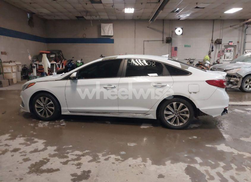 Photo 14 of 2016 Hyundai Sonata SPORT (VIN 5NPE34AF7GH422898)