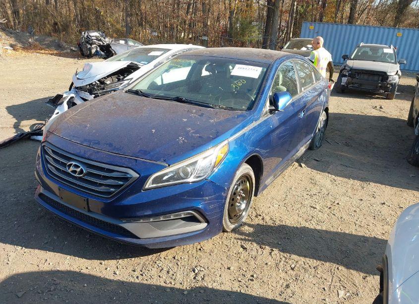 Photo 2 of 2016 Hyundai Sonata SPORT (VIN 5NPE34AF7GH424487)