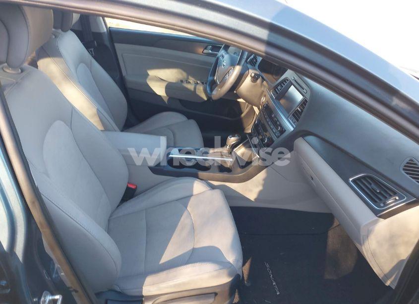 Photo 5 of 2017 Hyundai Sonata SPORT (VIN 5NPE34AF7HH556361)