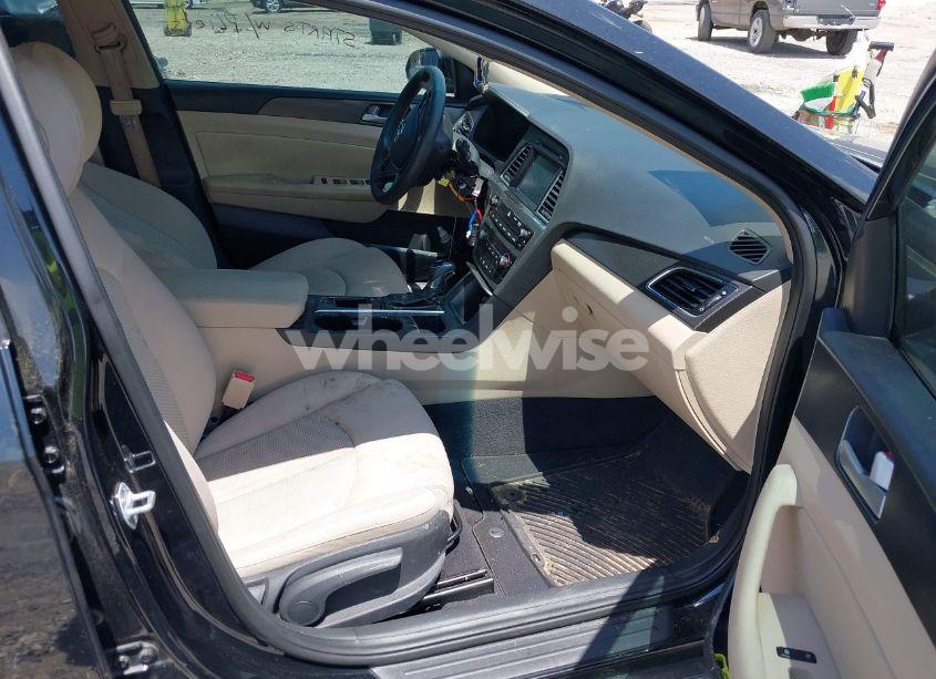 Photo 5 of 2017 Hyundai Sonata SPORT (VIN 5NPE34AF7HH577100)