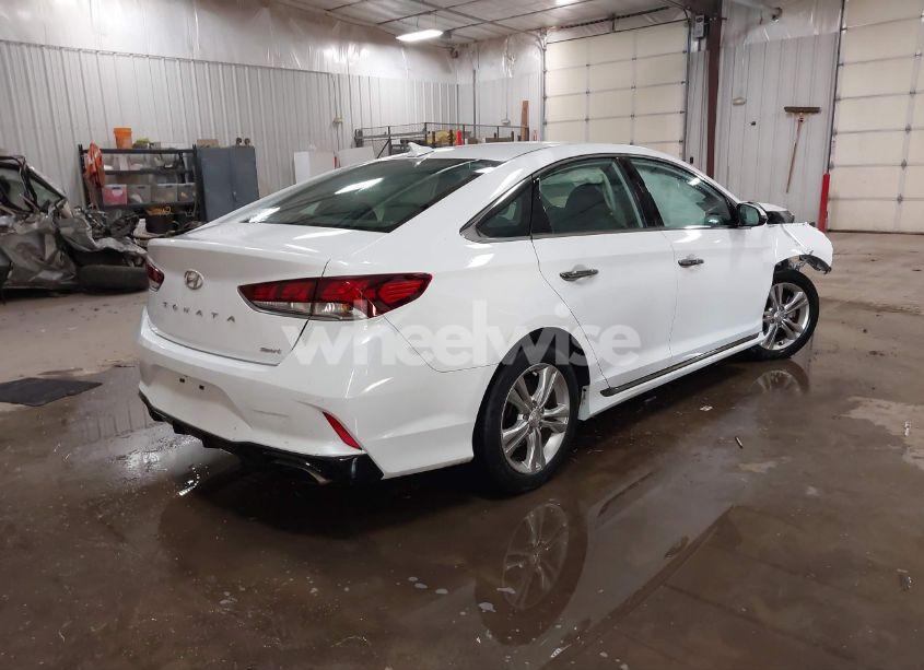 Photo 4 of 2018 Hyundai Sonata SPORT (VIN 5NPE34AF7JH650777)