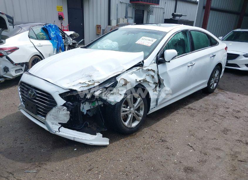 Photo 2 of 2018 Hyundai Sonata LIMITED (VIN 5NPE34AF7JH656062)