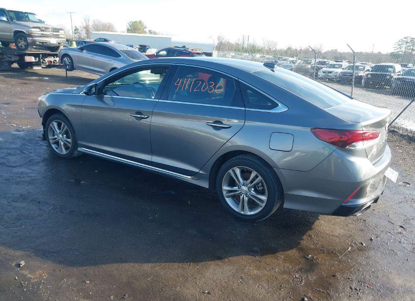 Photo 3 of 2018 Hyundai Sonata SPORT (VIN 5NPE34AF7JH657230)