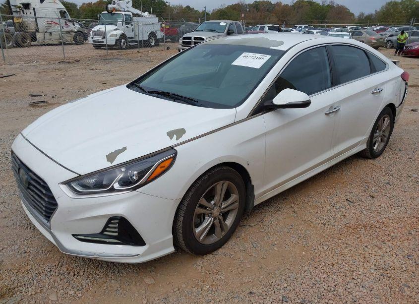 Photo 2 of 2018 Hyundai Sonata SEL (VIN 5NPE34AF7JH657745)