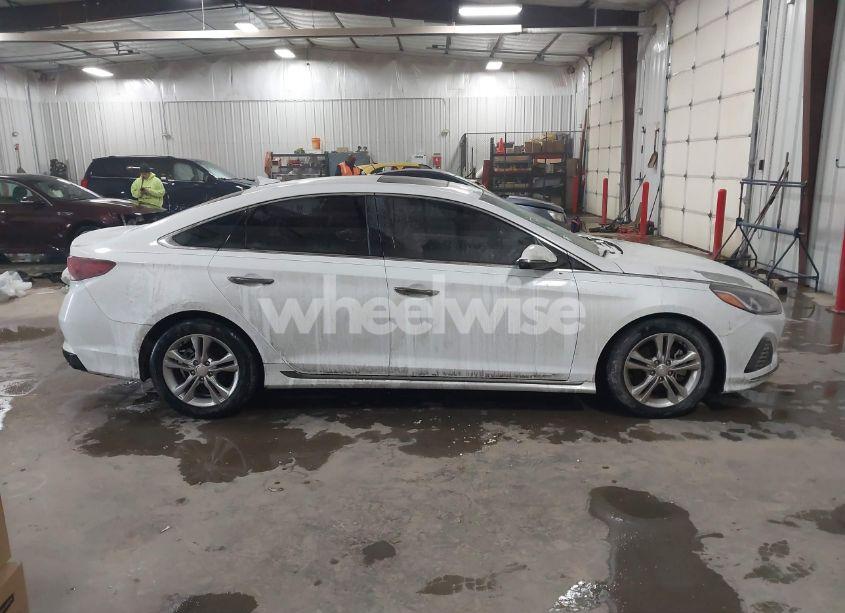 Photo 13 of 2018 Hyundai Sonata SPORT (VIN 5NPE34AF7JH662945)
