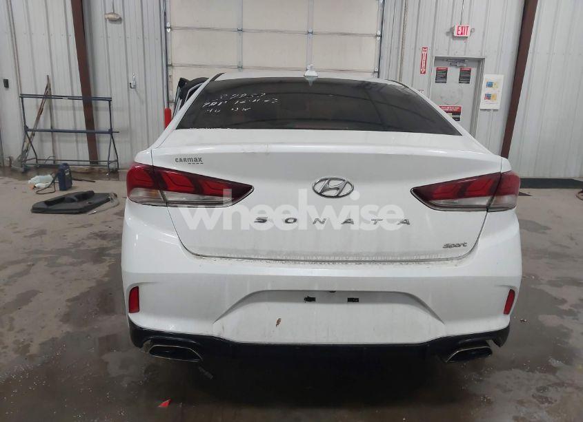 Photo 16 of 2018 Hyundai Sonata SPORT (VIN 5NPE34AF7JH662945)