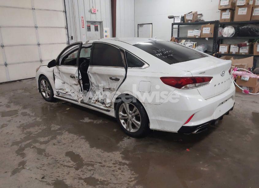 Photo 3 of 2018 Hyundai Sonata SPORT (VIN 5NPE34AF7JH662945)