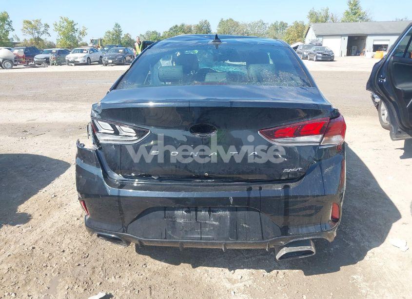 Photo 17 of 2018 Hyundai Sonata SPORT (VIN 5NPE34AF7JH688977)