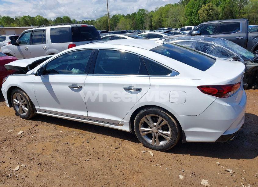 Photo 14 of 2018 Hyundai Sonata SPORT (VIN 5NPE34AF7JH696433)