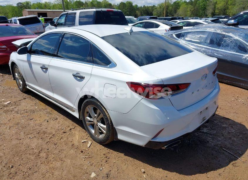 Photo 3 of 2018 Hyundai Sonata SPORT (VIN 5NPE34AF7JH696433)