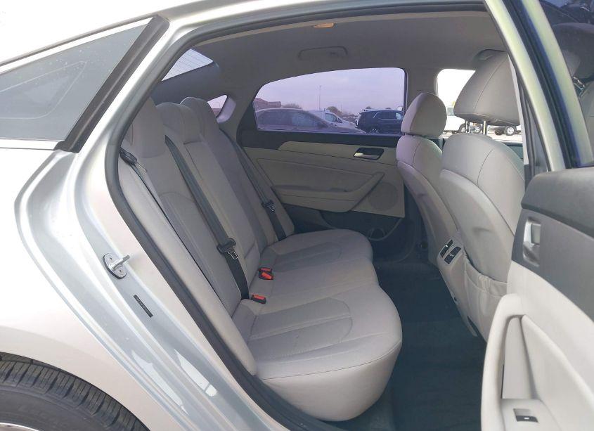 Photo 8 of 2019 Hyundai Sonata SEL (VIN 5NPE34AF7KH744143)