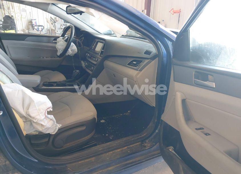 Photo 5 of 2019 Hyundai Sonata SEL (VIN 5NPE34AF7KH772590)