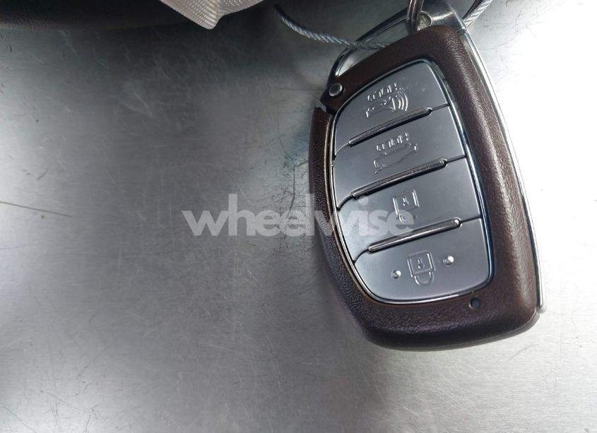 Photo 11 of 2019 Hyundai Sonata LIMITED (VIN 5NPE34AF7KH775439)