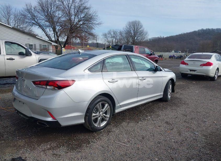 Photo 4 of 2019 Hyundai Sonata LIMITED (VIN 5NPE34AF7KH775439)