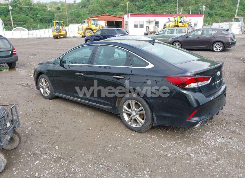 Photo 3 of 2019 Hyundai Sonata SPORT (VIN 5NPE34AF7KH818208)