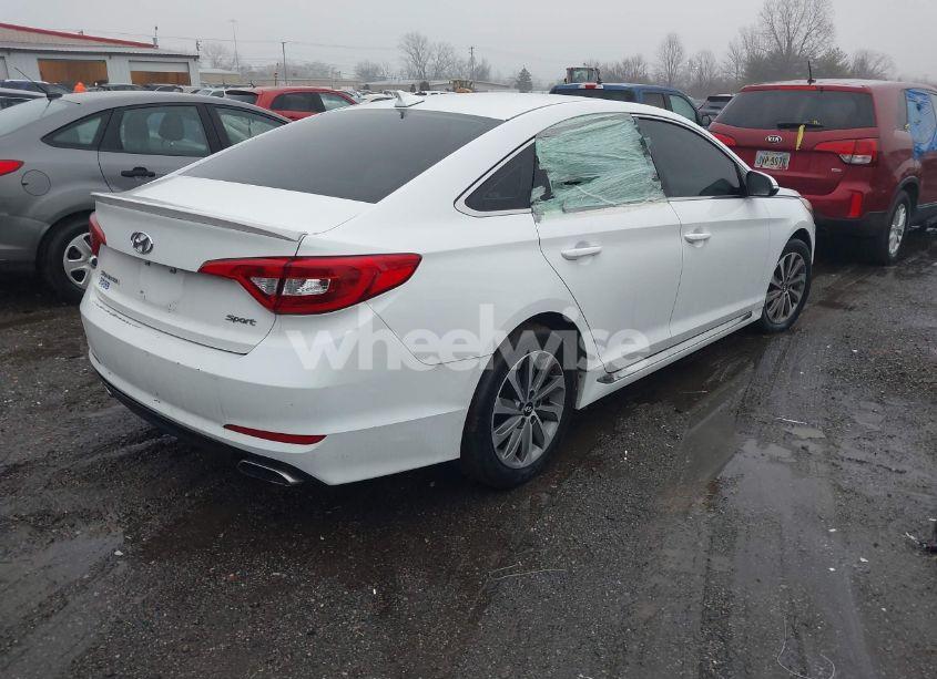 Photo 4 of 2015 Hyundai Sonata SPORT (VIN 5NPE34AF8FH067531)