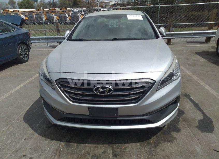 Photo 6 of 2015 Hyundai Sonata SPORT (VIN 5NPE34AF8FH084569)