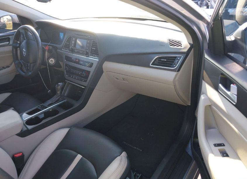 Photo 5 of 2015 Hyundai Sonata SPORT (VIN 5NPE34AF8FH105100)