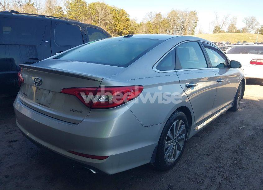 Photo 4 of 2015 Hyundai Sonata SPORT (VIN 5NPE34AF8FH114492)