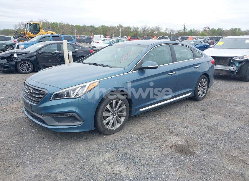 Photo 2 of 2015 Hyundai Sonata SPORT (VIN 5NPE34AF8FH168620)