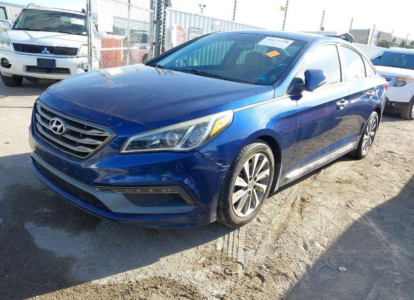 Photo 2 of 2015 Hyundai Sonata SPORT (VIN 5NPE34AF8FH179410)