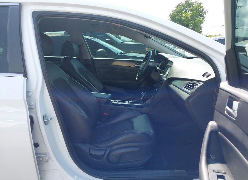 Photo 5 of 2016 Hyundai Sonata SPORT (VIN 5NPE34AF8GH267195)