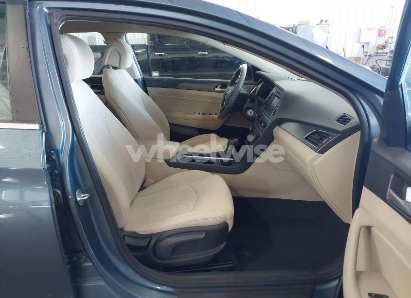 Photo 5 of 2016 Hyundai Sonata SPORT (VIN 5NPE34AF8GH284000)