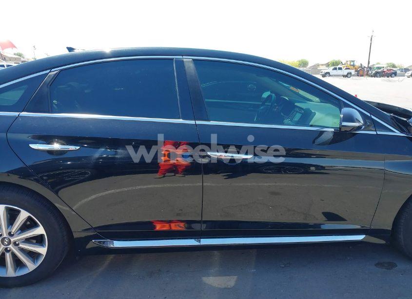 Photo 13 of 2016 Hyundai Sonata LIMITED (VIN 5NPE34AF8GH323488)