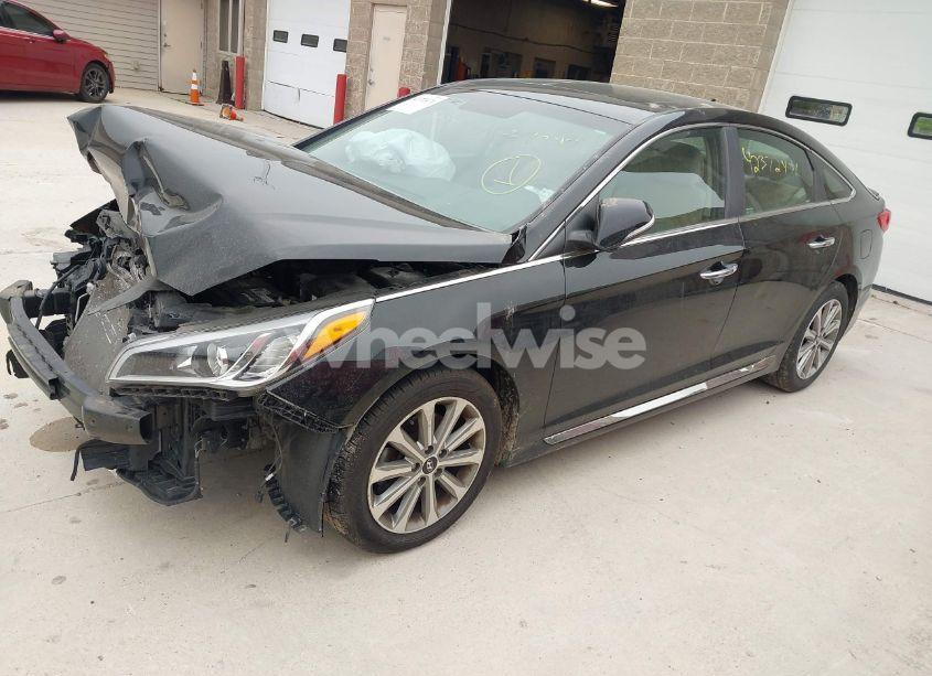 Photo 2 of 2016 Hyundai Sonata LIMITED (VIN 5NPE34AF8GH326634)