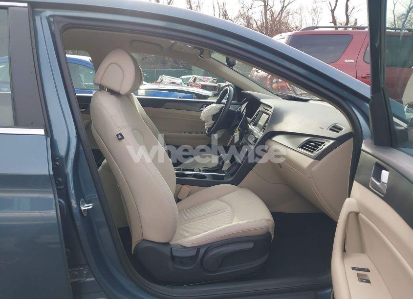 Photo 5 of 2016 Hyundai Sonata SPORT (VIN 5NPE34AF8GH359018)