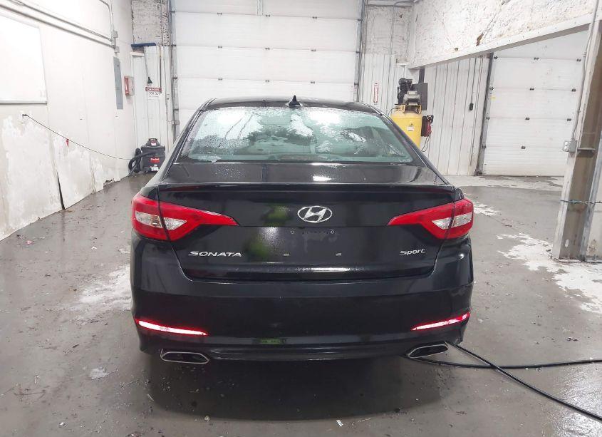 Photo 16 of 2016 Hyundai Sonata SPORT (VIN 5NPE34AF8GH361545)