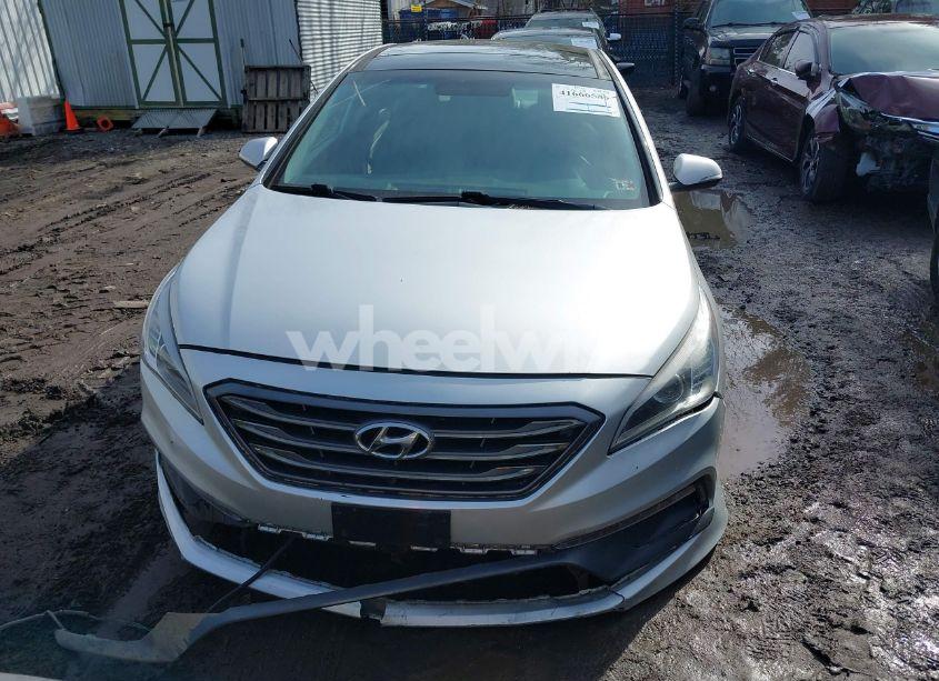 Photo 12 of 2016 Hyundai Sonata LIMITED (VIN 5NPE34AF8GH370391)