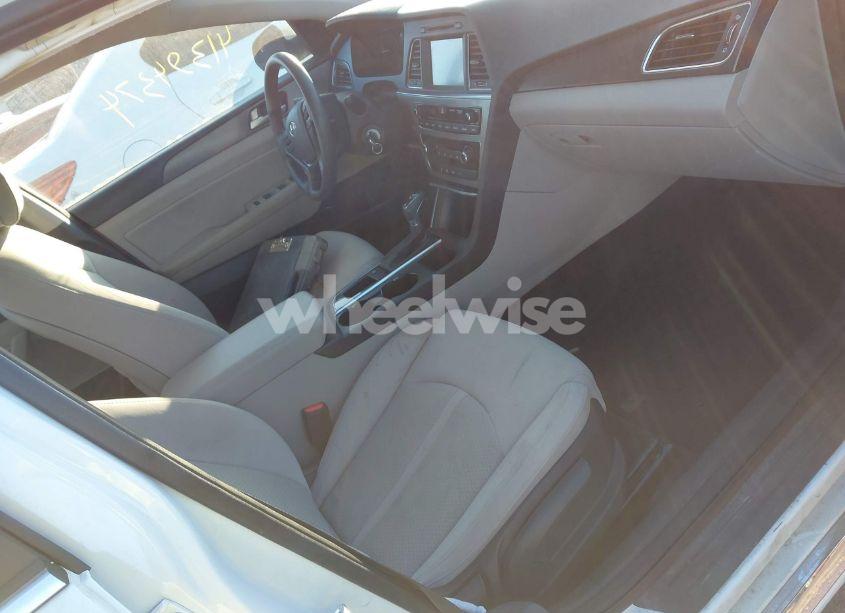 Photo 5 of 2016 Hyundai Sonata SPORT (VIN 5NPE34AF8GH391905)