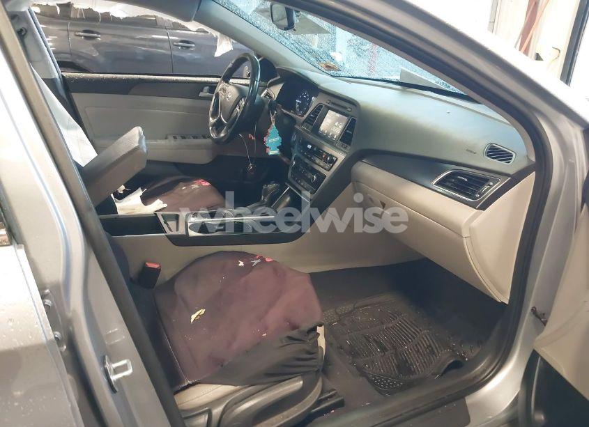 Photo 5 of 2016 Hyundai Sonata SPORT (VIN 5NPE34AF8GH406547)