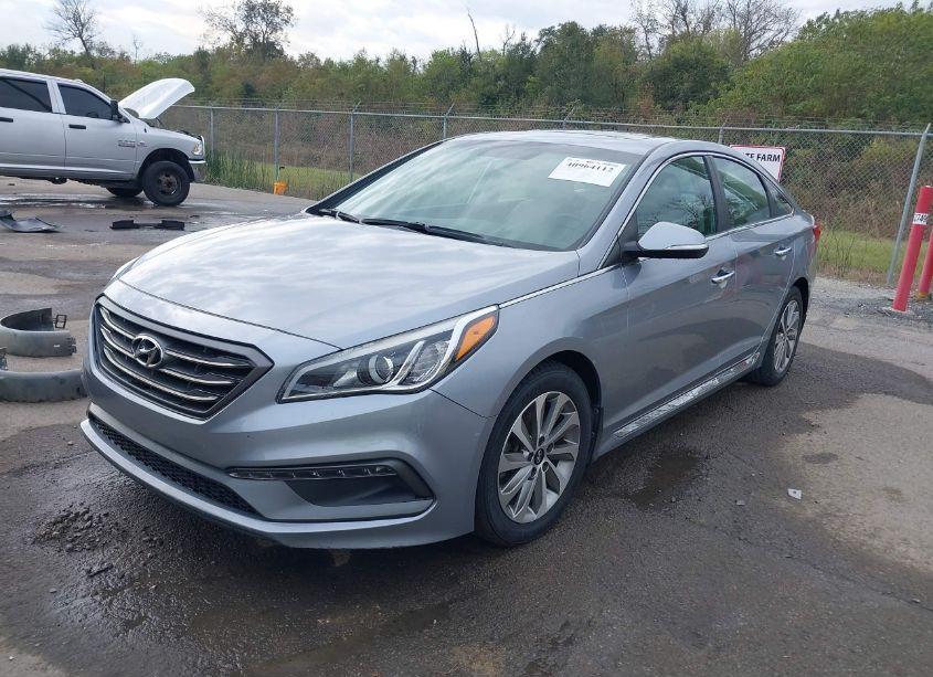 Photo 2 of 2017 Hyundai Sonata SPORT (VIN 5NPE34AF8HH480049)