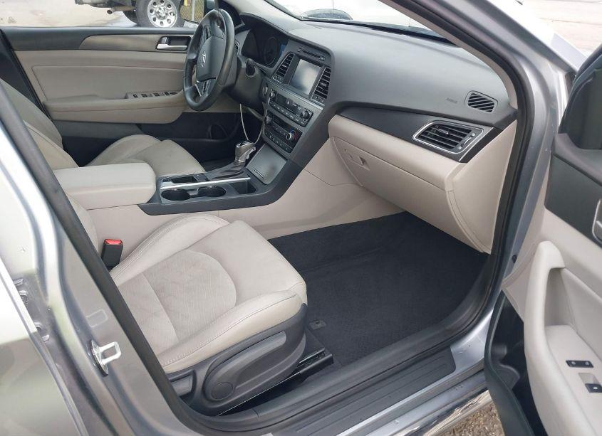 Photo 5 of 2017 Hyundai Sonata SPORT (VIN 5NPE34AF8HH480049)
