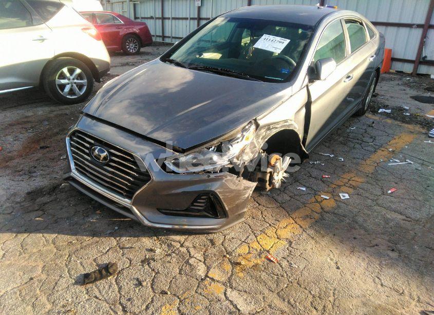 Photo 2 of 2018 Hyundai Sonata SEL (VIN 5NPE34AF8JH630506)