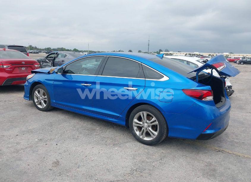 Photo 3 of 2018 Hyundai Sonata LIMITED (VIN 5NPE34AF8JH641831)