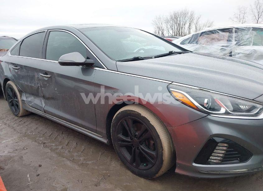Photo 13 of 2018 Hyundai Sonata SPORT (VIN 5NPE34AF8JH654241)