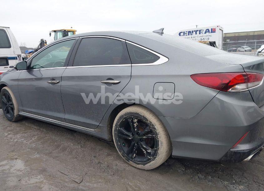 Photo 14 of 2018 Hyundai Sonata SPORT (VIN 5NPE34AF8JH654241)