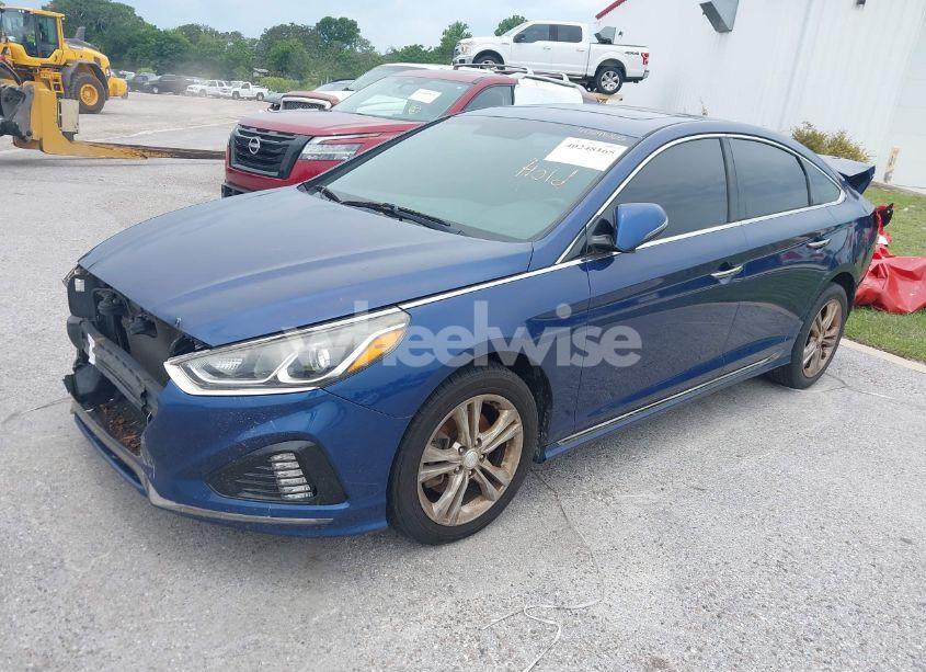 Photo 2 of 2018 Hyundai Sonata SPORT (VIN 5NPE34AF8JH674960)