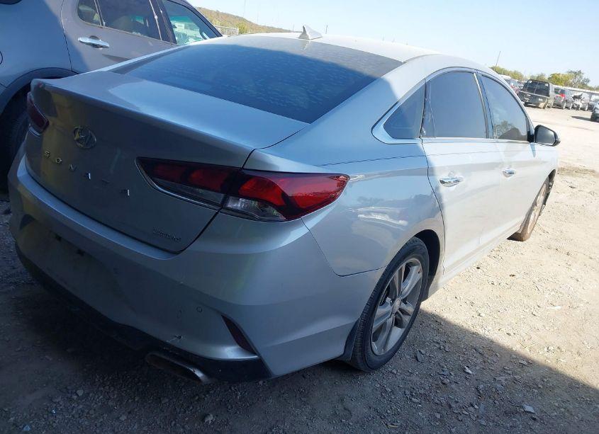 Photo 4 of 2018 Hyundai Sonata LIMITED (VIN 5NPE34AF8JH696120)