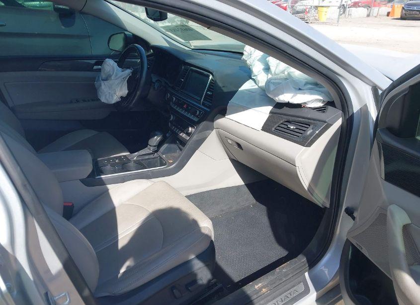 Photo 5 of 2018 Hyundai Sonata LIMITED (VIN 5NPE34AF8JH696120)