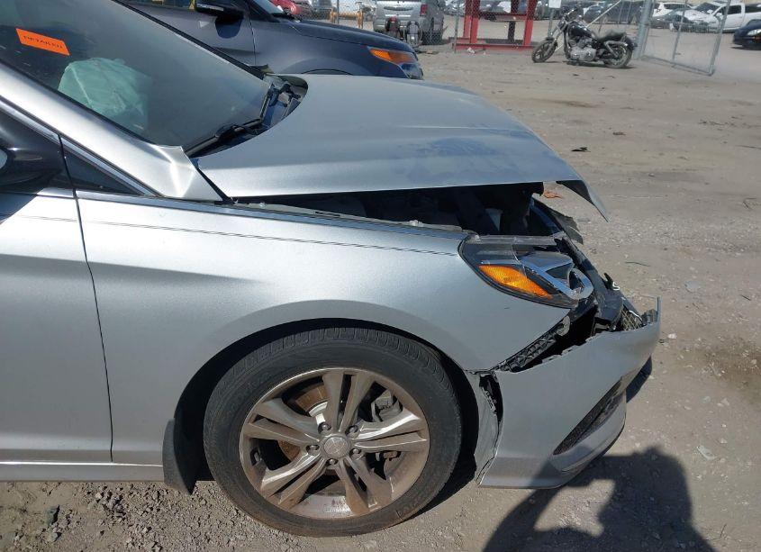 Photo 6 of 2018 Hyundai Sonata LIMITED (VIN 5NPE34AF8JH696120)